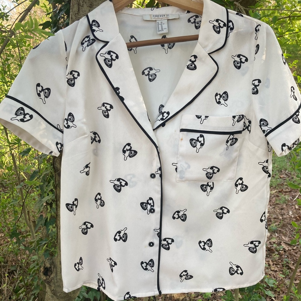Forever 21 Contemporary CS Button Down Telephone